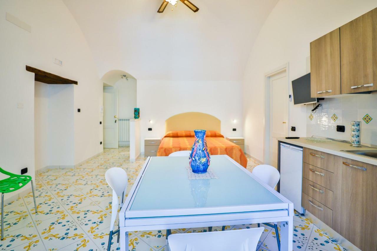 Della Monica Rooms Виетри Экстерьер фото